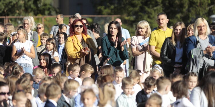 01.09.2022. Kielce. Inauguracja nowego roku szkolnego w Szkole Podstawowej nr 13 / Fot. Wiktor Taszłow - Radio Kielce