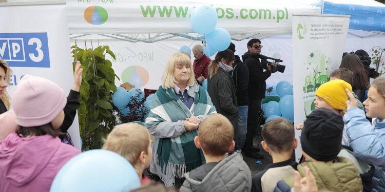 19.09.2022. Kielce. Plac Artystów. Spotkanie „Eko Kino” / Fot. Wiktor Taszłow - Radio Kielce