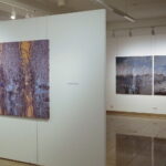 Kielce. BWA. Wystawa prac Tadeusza Króla „Krajobraz elementy i struktury” / Fot. Wiktor Taszłow - Radio Kielce