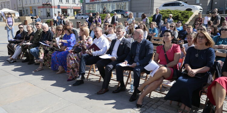 03.09.2022. Kielce. Plac Artystów. Narodowe czytanie