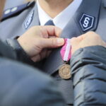 23.09.2022. Kielce. Uroczystość odsłonięcia tablicy upamiętniającej policjantów / Fot. Wiktor Taszłow - Radio Kielce