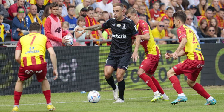 04.09.2022. Kielce. Mecz Korona Kielce - Pogoń Szczecin / fot. Wiktor Taszłow - Radio Kielce