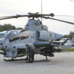 Kielce. Bell AH-1Z Viper i Bell UH-1Y Venom na terenie Targów Kielce / Fot. Wiktor Taszłow - Radio Kielce