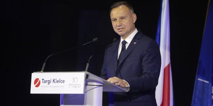 05.09.2022. Kielce. 30. Międzynarodowy Salon Przemysłu Obronnego. Na zdjęciu: Andrzej Duda - prezydent RP / Fot. Wiktor Taszłow - Radio Kielce