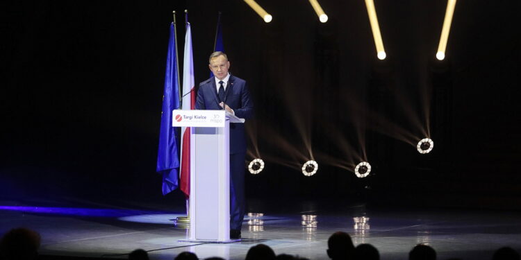 05.09.2022. Kielce. 30. Międzynarodowy Salon Przemysłu Obronnego. Na zdjęciu: Andrzej Duda - prezydent RP / Fot. Wiktor Taszłow - Radio Kielce