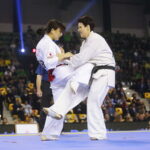 24.09.2022. Kielce. Mistrzostwa Świata Karate w Kategoriach Wagowych. Na zdjęciu: Yuna Mokudai - Japonia, Anna Bojda - Polska / Fot. Wiktor Taszłow - Radio Kielce