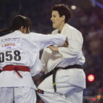 24.09.2022. Kielce. Mistrzostwa Świata Karate w Kategoriach Wagowych. Na zdjęciu: Yuna Mokudai - Japonia, Anna Bojda - Polska / Fot. Wiktor Taszłow - Radio Kielce