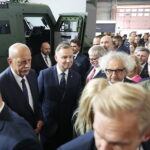 05.09.2022. Kielce. Prezydent Andrzej Duda i minister obrony narodowej Mariusz Błaszczak wizytują 30. Międzynarodowy Salon Przemysłu Obronnego / Fot. Wiktor Taszłow - Radio Kielce