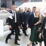 05.09.2022. Kielce. Prezydent Andrzej Duda i minister obrony narodowej Mariusz Błaszczak wizytują 30. Międzynarodowy Salon Przemysłu Obronnego / Fot. Wiktor Taszłow - Radio Kielce