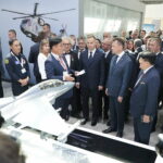 05.09.2022. Kielce. Prezydent Andrzej Duda i minister obrony narodowej Mariusz Błaszczak wizytują 30. Międzynarodowy Salon Przemysłu Obronnego / Fot. Wiktor Taszłow - Radio Kielce