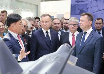05.09.2022. Kielce. Prezydent Andrzej Duda i minister obrony narodowej Mariusz Błaszczak wizytują 30. Międzynarodowy Salon Przemysłu Obronnego / Fot. Wiktor Taszłow - Radio Kielce