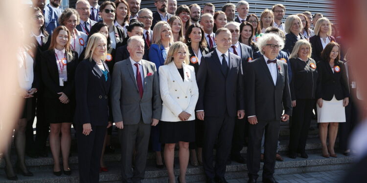 05.09.2022. Kielce. Prezydent Andrzej Duda i minister obrony narodowej Mariusz Błaszczak wizytują 30. Międzynarodowy Salon Przemysłu Obronnego / Fot. Wiktor Taszłow - Radio Kielce