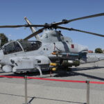 08.09.2022. Kielce. 30. Międzynarodowy Salon Przemysłu Obronnego. Śmigłowiec szturmowy Bell AH-1Z Viper / Fot. Wiktor Taszłow - Radio Kielce