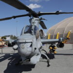 08.09.2022. Kielce. 30. Międzynarodowy Salon Przemysłu Obronnego. Śmigłowiec szturmowy Bell AH-1Z Viper / Fot. Wiktor Taszłow - Radio Kielce