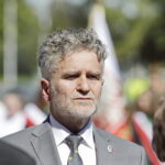 07.09.2022. Kielce. Uroczystości upamiętniające żołnierzy 4. Pułku Piechoty Legionów, którzy we wrześniu 1939 roku bronili Westerplatte. Na zdjęciu: senator Krzysztof Słoń / Fot. Jarosław Kubalski - Radio Kielce