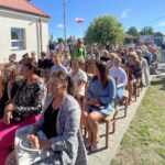 Szkoła w Ujeździe na nowy rok stała się większa - Radio Kielce 01.09.2022. Ujazd. Rozpoczęcie nowego roku szkolnego oraz otwarcie nowego pawilonu szkoły i boiska / fot. Emilia Sitarska - Radio Kielce