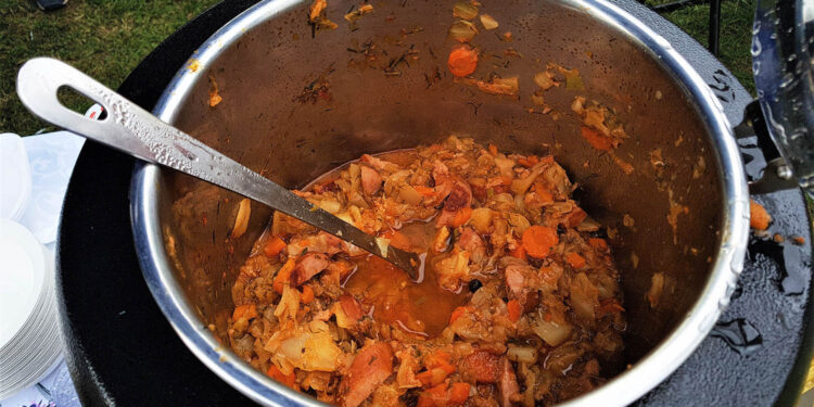 Bigos ze słodkiej białej kapusty / Fot. Marzena Smoręda - Radio Kielce