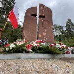 11.09.2022. Henryków, gmina Małogoszcz. Odsłonięcie pomnika poświęconego walce Brygady Świętokrzyskiej. / Fot. Michał Kita - Radio Kielce