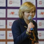 17.10.2022. Małogoszcz. Inauguracja projektu Stowarzyszenia Animacji Kultury i Sportu „Anima Pro Activ”pod hasłem „Włącz aktywność”. Na zdjęciu: Anna Krupka - wiceminister sportu i turystyki / Fot. Miasto i Gmina Małogoszcz - Facebook