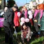Ulicami Buska-Zdroju przeszedł Marsz Życia i Nadziei - Radio Kielce 04.10.2022. Busko-Zdrój. 10. Marsz Różowej Wstążeczki / Fot. Marta Gajda-Kruk - Radio Kielce