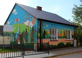 08.10.2022. Pacanów. Bajowy mural / Fot. Marta Gajda-Kruk - Radio Kielce