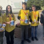 31.10.2022. Kielce. Cmentarz w Cedzynie. Kwesta zorganizowana przez Caritas Diecezji Kieleckiej / Fot. Iwona Murawska - Radio Kielce