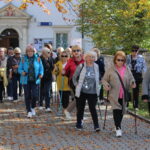 18.10.2022. Pińczów. Marsz nordic walking / Fot. Marta Gajda-Kruk - Radio Kielce
