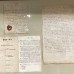26.10.2022. Sandomierz. Zakończenie jubileuszowych obchodów 120-lecia Muzeum Diecezjalnego. Wystawa „Ars epistolandii. Kiedy pisanie listów było Sztuką” / Fot. Grażyna Szlęzak - Radio Kielce