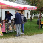 02.10.2022. Tokarnia. Piknik pszczelarski. / Fot. Marcin Marszałek - Radio Kielce