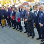 Mieszkańcy Daleszyc mogą już korzystać z wyremontowanego ratusza - Radio Kielce 17.10.2022. Daleszyce. Oficjalne otwarcie zmodernizowanego Urzędu Miasta i Gminy w Daleszycach / Fot. Marcin Marszałek - Radio Kielce