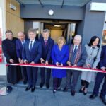 Mieszkańcy Daleszyc mogą już korzystać z wyremontowanego ratusza - Radio Kielce 17.10.2022. Daleszyce. Oficjalne otwarcie zmodernizowanego Urzędu Miasta i Gminy w Daleszycach / Fot. Marcin Marszałek - Radio Kielce