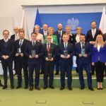 24.10.2022. Warszawa. Gala rozdania nagród w III edycji konkursu Ministerstwa Klimatu i Środowiska „Miasto z Klimatem – najlepszy zrealizowany projekt” / źródło: Urząd Gminy i Miasta Chęciny