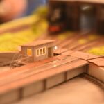 Miniaturowe kolejki, perony i miasteczka na wyjątkowej wystawie - Radio Kielce 08.10.2022. Końskie. I Wystawa Makiety Modułowej w Końskich / Fot. Magdalena Galas-Klusek - Radio Kielce