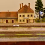 Miniaturowe kolejki, perony i miasteczka na wyjątkowej wystawie - Radio Kielce 08.10.2022. Końskie. I Wystawa Makiety Modułowej w Końskich / Fot. Magdalena Galas-Klusek - Radio Kielce