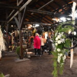 23.10.2022. Maleniec. Floryści przyozdobili maszyny. / Fot. Magdalena Galas-Klusek - Radio Kielce