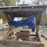 06.10.2022. Końskie. Rynek. Studnia z XVIII wieku / Fot. Magdalena Galas-Klusek - Radio Kielce