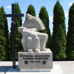 W Tuczępach odnowiono pomnik na zbiorowym grobie żołnierzy i partyzantów poległych za ojczyznę w latach 1939-1945 / Fot. Marta Gajda-Kruk