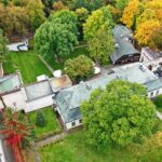 Koniec kontroli w Pałacyku. Mimo uchybień, bez konsekwencji dla dyrektora - Radio Kielce 05.10.2022. Kielce. Dom Środowisk Twórczych. Pałac Tomasza Zielińskiego / Fot. Jarosław Kubalski - Radio Kielce