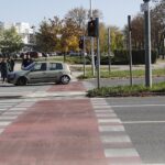 13.10.2022. Kielce. Nieprawidłowe oznakowanie na skrzyżowaniu ulicy Warszawskiej z Aleją Tysiąclecia Państwa Polskiego w Kielcach / Fot. Jarosław Kubalski – Radio Kielce