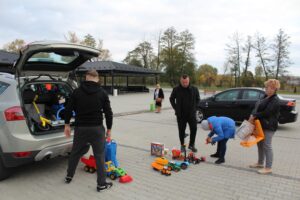 16.10.2022. Kazimierza Wielka. Wyprzedaż garażowa / fot. Marta Gajda-Kruk - Radio Kielce