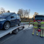 20.10.2022. Kielce. Akcja gaszenia samochodu / Fot. Wiktor Taszłow - Radio Kielce