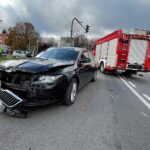 25.10.2022. Kielce. Zderzenie dwóch samochodów na ulicy Grunwaldzkiej / Fot. Wiktor Taszłow - Radio Kielce