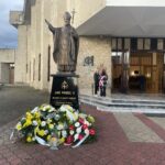 25.10.2022. Staszów. Pierwsza rocznica ustanowienia św. Jana Pawła II patronem miasta. / Fot. Grażyna Szlęzak - Radio Kielce