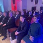 28.10.2022. Sandomierz. Muzeum Zamkowe. Wystawa archeologiczna. Na zdjęciu (od lewej): Wojciech Czerwiec -, przewodniczący Rady Miasta Sandomierza, Janusz Stasiak -, wiceburmistrz Sandomierza, Marek Jońca - członek zarządu województwa świętokrzyskiego, Wojciech Rajpold z Muzeum Zamkowego, Anna Paluch - reprezentująca na wernisażu poseł Agatę Wojtyszek. / Fot. Grażyna Szlęzak - Radio Kielce