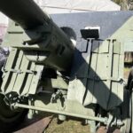 12.10.2022. Starachowice. Przekazanie armaty Schneider 105 w depozyt dla muzeum / Fot. Anna Głąb – Radio Kielce