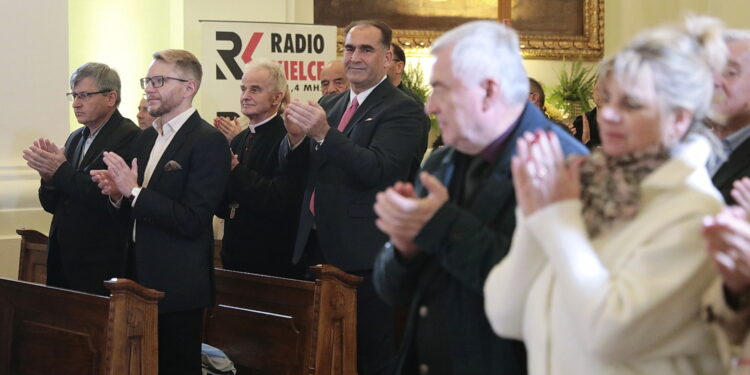 28.10.2022. Święty Krzyż. Jubileusz Radia Kielce. Koncert „Dziękujemy za siedem dekad”. / Fot. Wiktor Taszłow - Radio Kielce