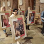 W kaplicy są teraz relikwie ponad 80 świętych i błogosławionych - Radio Kielce 31.10.2022. Kielce. Kościół św. Józefa Robotnika. Noc Świętych / Fot. Wiktor Taszłow – Radio Kielce