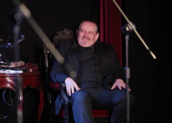 03.10.2022. Kielce. Benefis z okazji 40-lat pracy zawodowej Jacka Mąki. Na zdjęciu: Jacek Mąka - aktor / Fot. Wiktor Taszłow – Radio Kielce