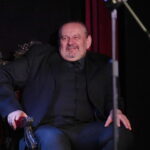 03.10.2022. Kielce. Benefis z okazji 40-lat pracy zawodowej Jacka Mąki. Na zdjęciu: Jacek Mąka - aktor / Fot. Wiktor Taszłow – Radio Kielce