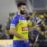 Kosmiczny mecz w Kielcach! Łomża Industria górą po pasjonującej walce! - Radio Kielce